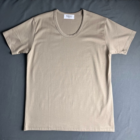 Korean brand Romantic Pirates unisex style t shirt size M - Picture 1 of 7